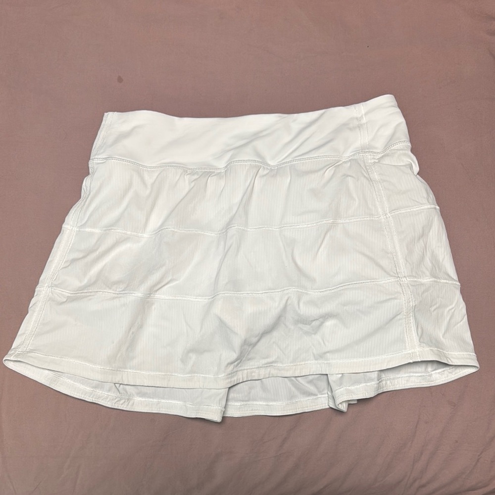 Lululemon Athletica White Skorts with Elastic Waistband